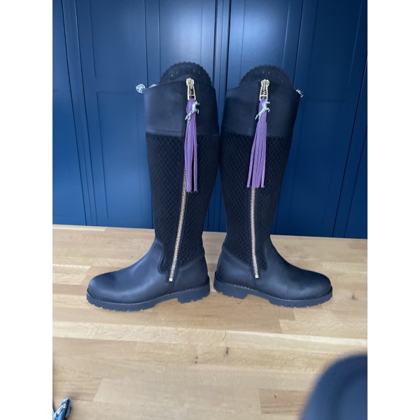 Tassel Envy Tassels - Grape Leather